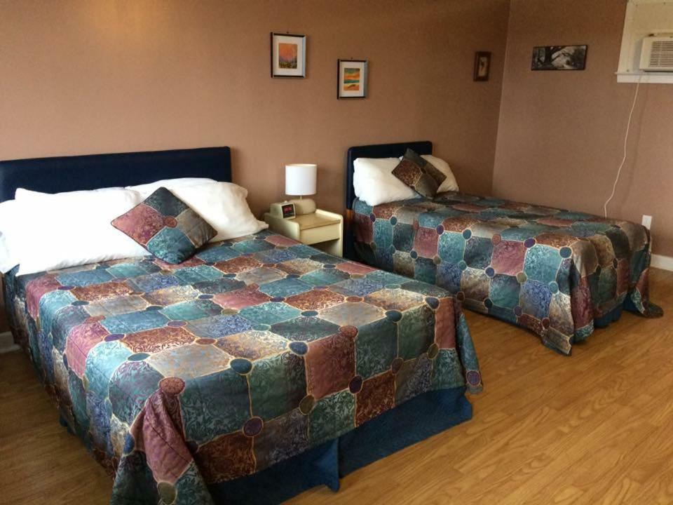 Webbers Lake Charlotte Motel Queen And Double Bed Exteriér fotografie