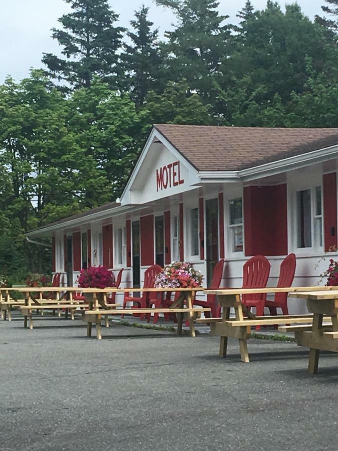 Webbers Lake Charlotte Motel Queen And Double Bed Exteriér fotografie